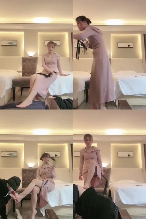 傲娇小美-裸足踩踏鞭打奖励舔脚坐脸窒息