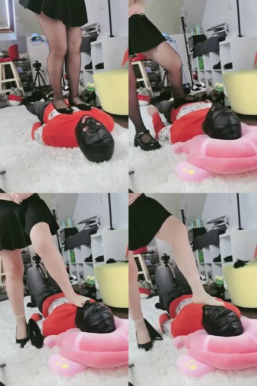 小小春公主-踩踏调教专场