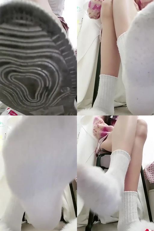 小泡芙-第一视角_废物贱狗跪下红绿灯倒计时口水双脚底