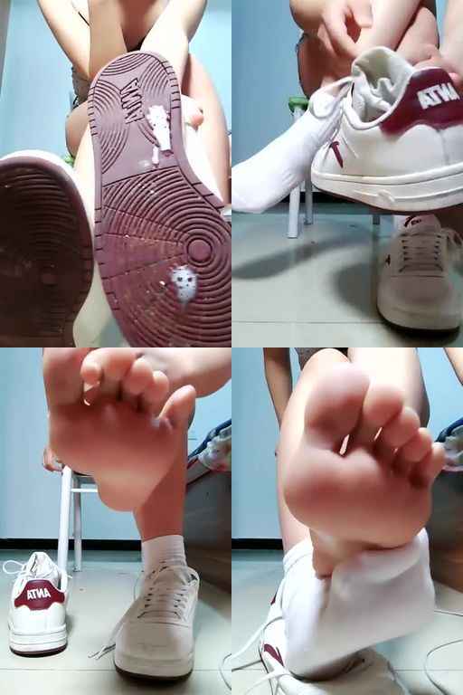 柠柠S-第一视角-运动鞋白袜红绿灯