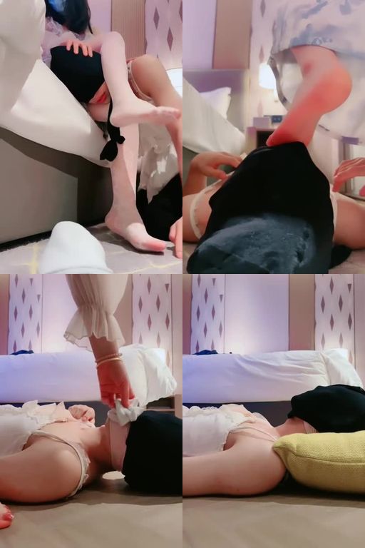 桃子老师-CD奴转胯揪耳朵闻舔白丝脚底腿绞深喉