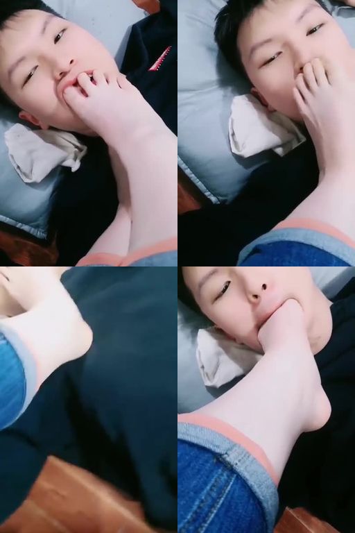 甜音S-近距离-裸足插嘴恋足舔