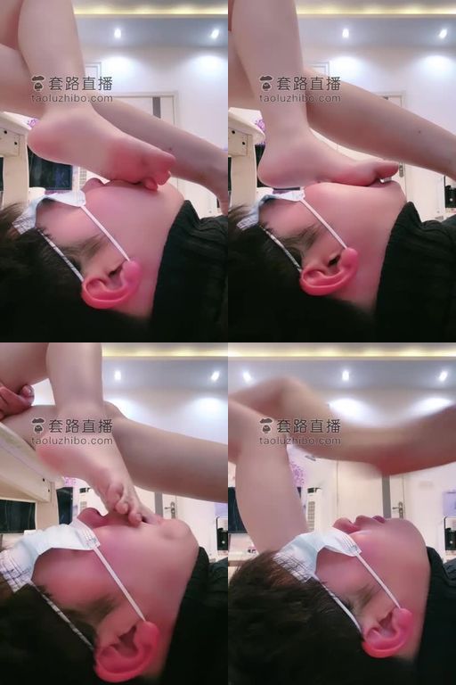 罗宾-近距离舔脚恋足