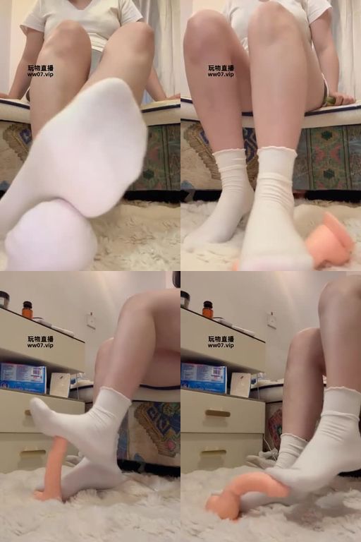 佳佳-第一视角-白袜灯