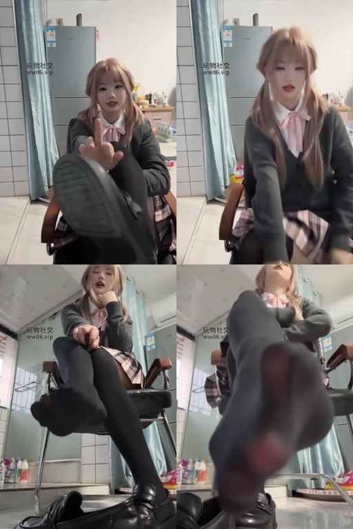 六六S-第一视角-JK妹厚黑小皮鞋榨