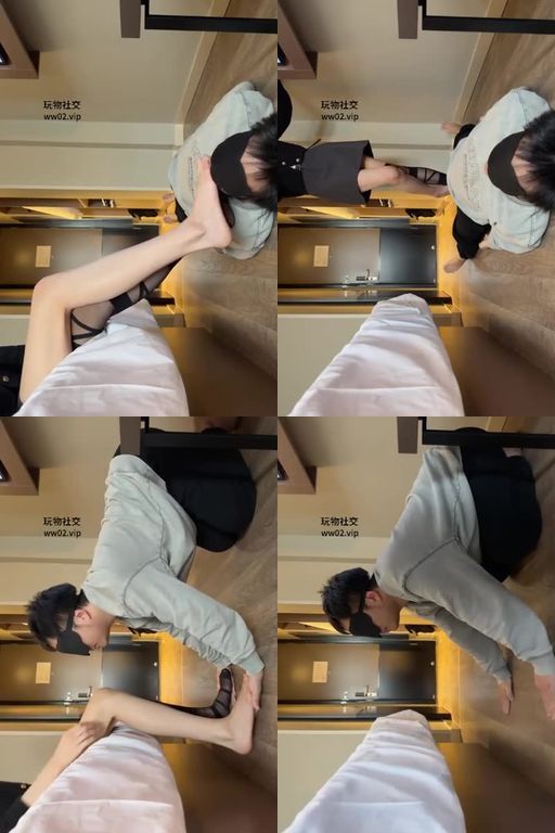 少女救赎-线下调教贱狗_性感黑丝裸足踩踏