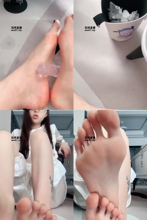 怡宝S-第一视角-模拟足交