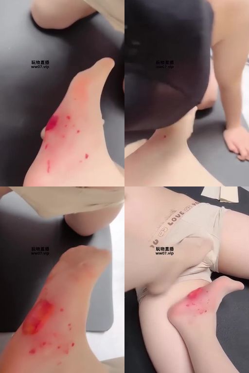 甜馨老师-贱狗吃脚踩食物