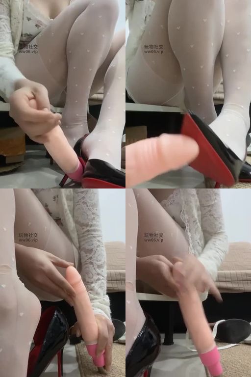 纯情恶魔-第一视角_交代在白丝脚上