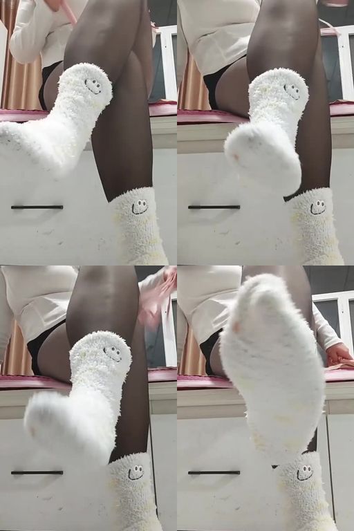 风见金-第一视角_白棉袜操控榨精白棉袜榨精寸止