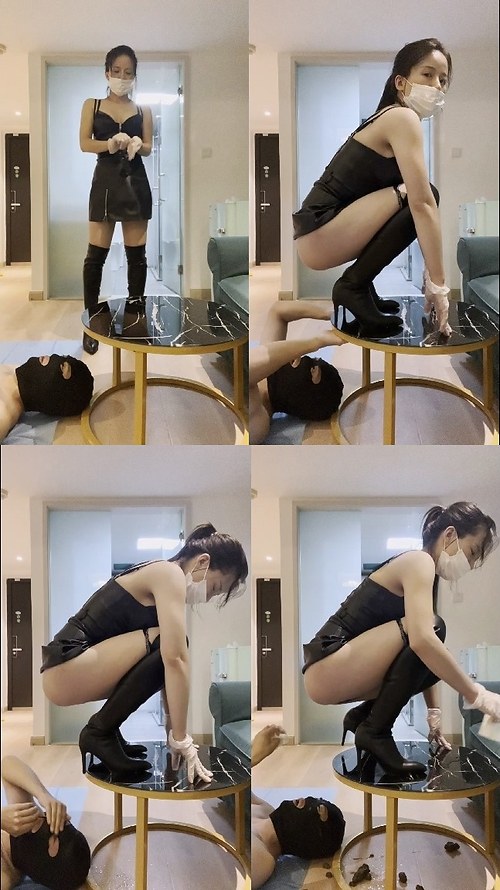 冷颜-黄金圣水调教学生坐便器