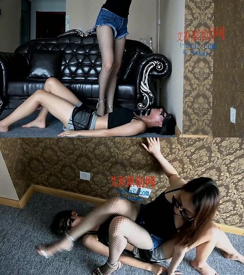 小妮女女-网袜细高跟凉鞋践踏调教女M