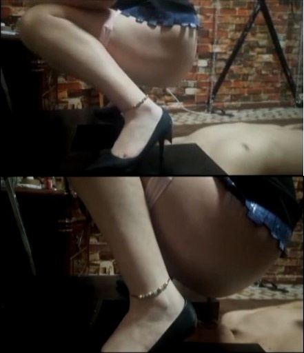 羽璃-调教贱奴,直接黄金羞辱