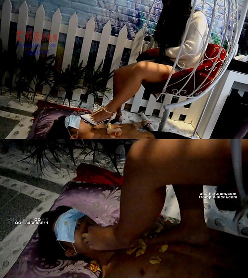 艾彩-原创踩霸餐厅蒙眼脚喂食