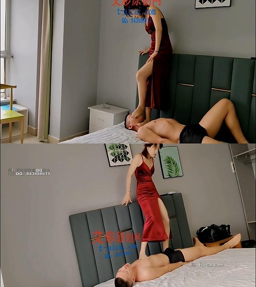 艾彩-绝美女神全体重跳踩脖子踩下体