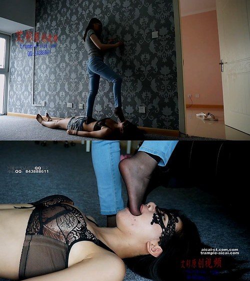 艾彩女女-原味黑短丝插嘴深喉,牛仔裤