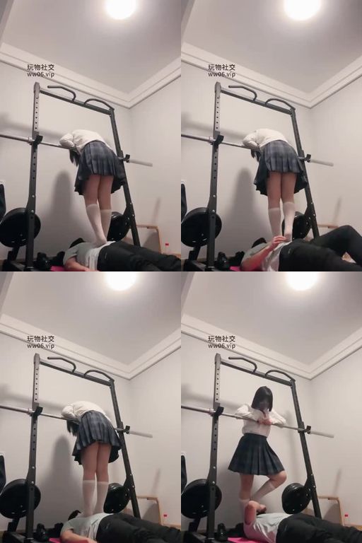 可馨大大-坐脸在健身器材下全体重踩